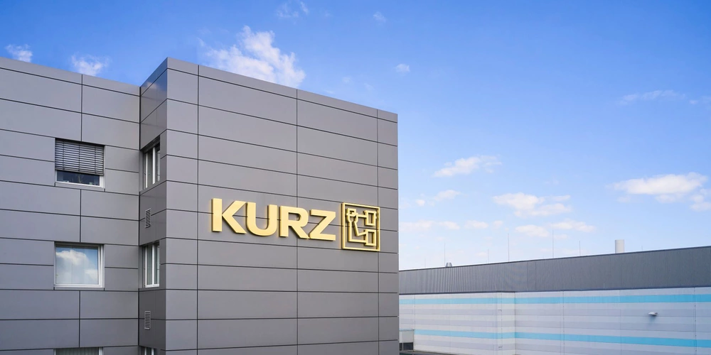 Your expert for surface finishing: Print & plastic